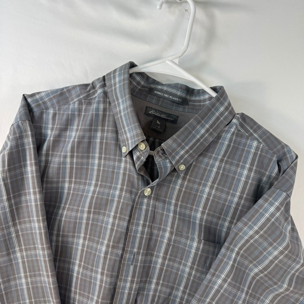 Eddie Bauer Men Large Grey Blue Plaid Wrinkle Free Relaxed Fit Button Down Shirt
